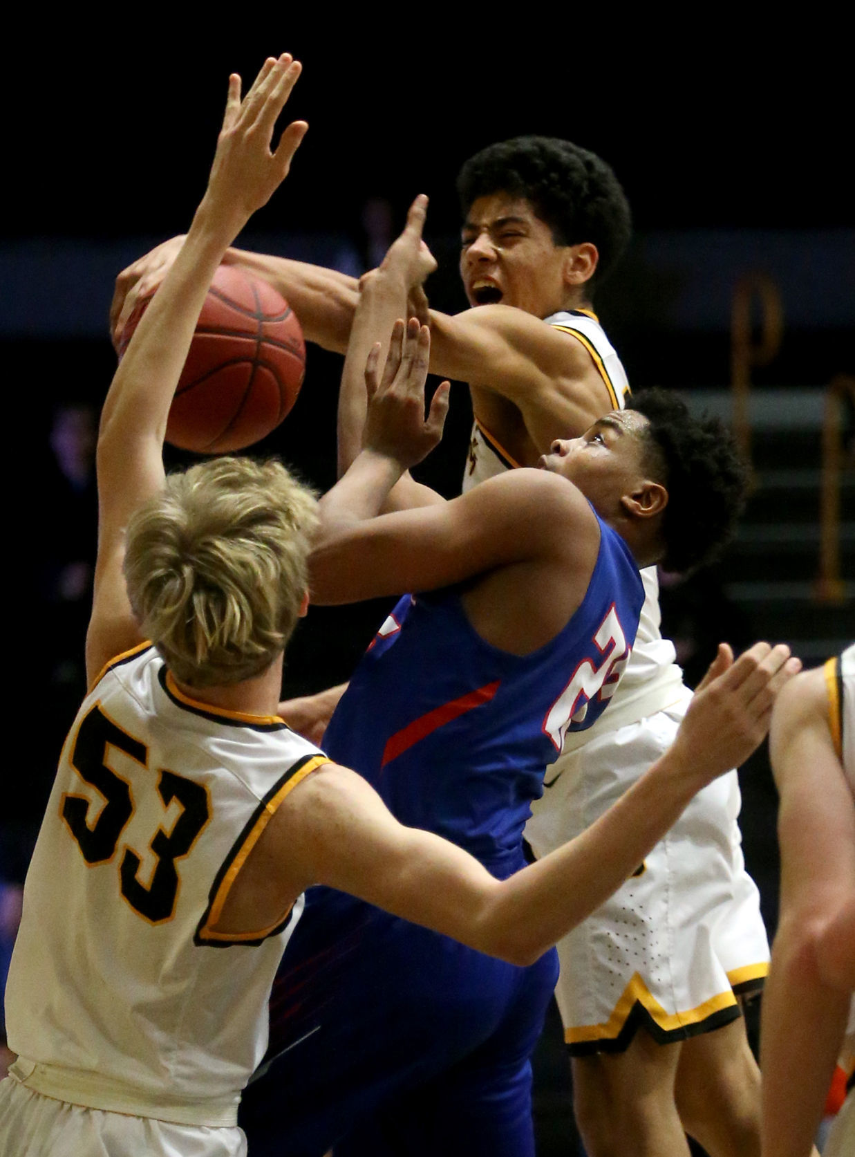 021918-Substate-bball-Bett-Cent-004
